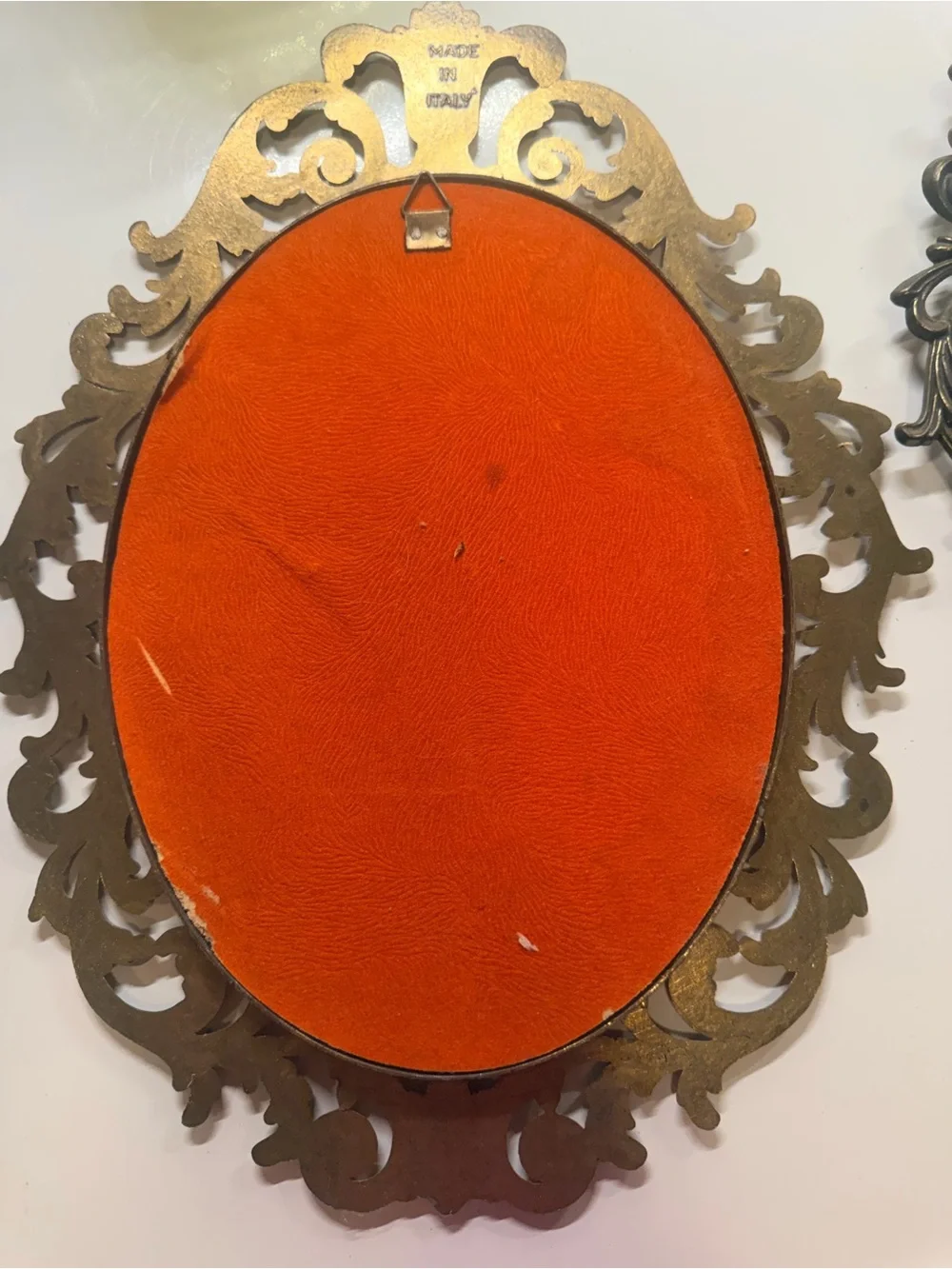 Set of 2 Made in Italy Vintage Floral Oval Wall Plaques Ornate Brass Gold Frames